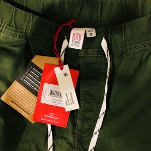 Topo designs dirt shorts hunter green new super cute!